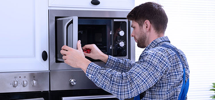 Residential Microwave Repair in New Westminster